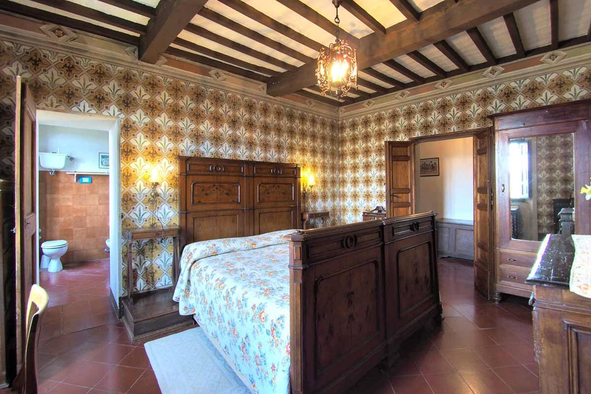 Torre del Vescovo: Internal Suite Room - Tuscany Accomodation